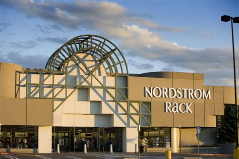 nordstrom rack locations in oregon.